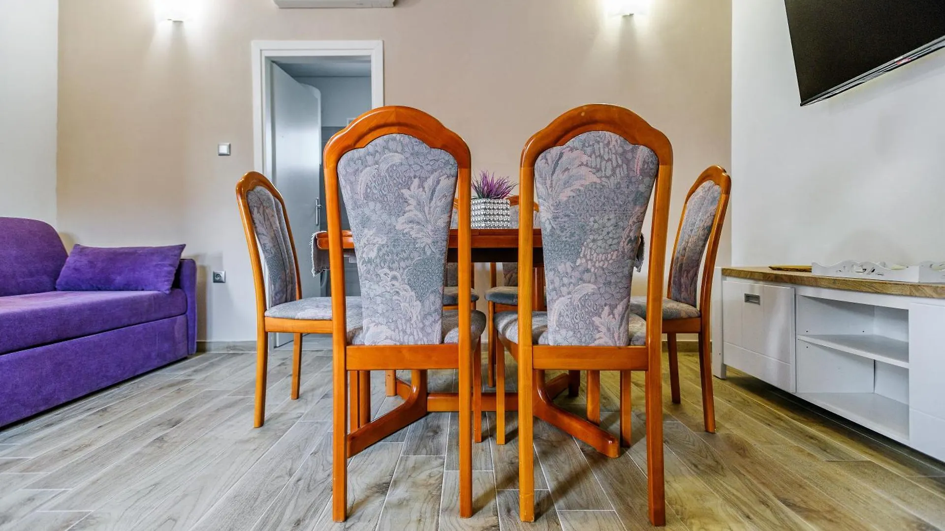 Countryside Holiday Home - Pool - Big Terrace Benkovac