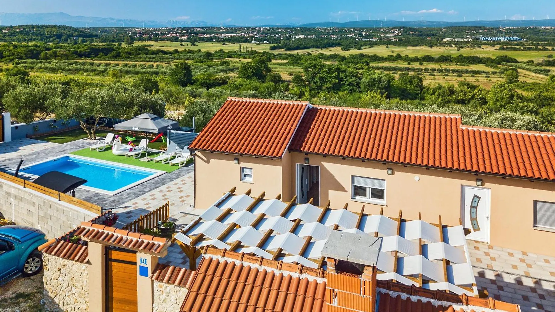 Countryside Holiday Home - Pool - Big Terrace Benkovac