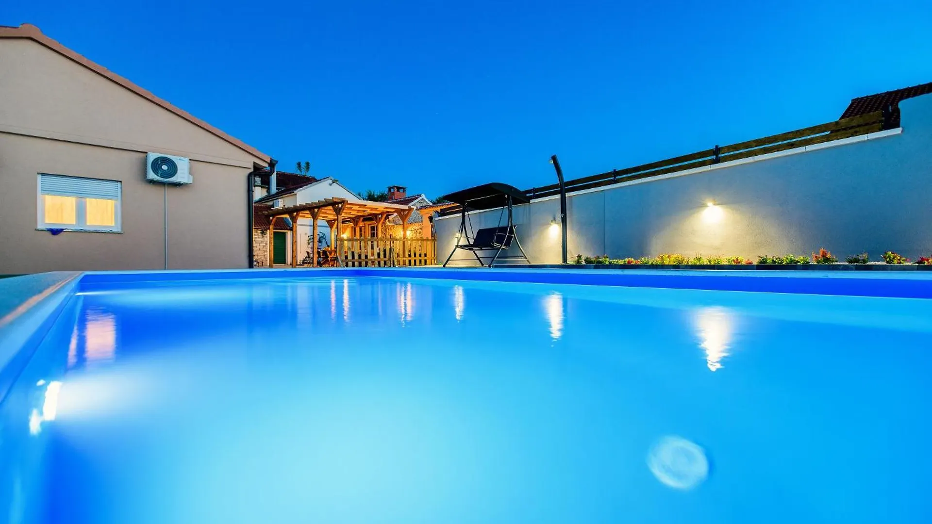 Countryside Holiday Home - Pool - Big Terrace Benkovac Horvátország